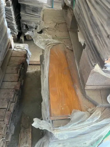 Lote 40m2 de Garapeira com pintura para assoalho