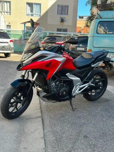 Moto de garagem
