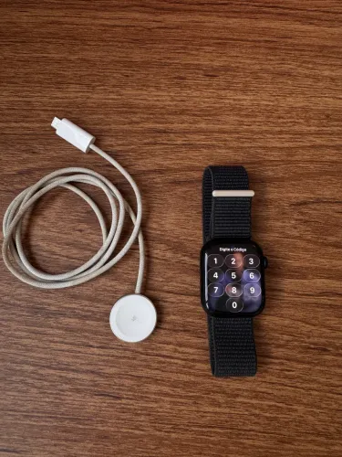 Apple Watch Series 9 GPS 45mm Preto + Carregador Original