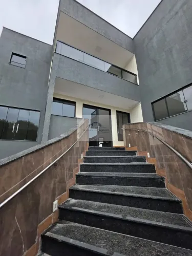 Mansão de Alto Padrão à Venda em Interlagos 730m² com Elevador e 5 Suítes