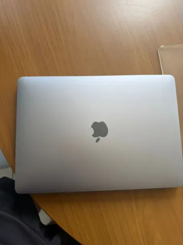 MAC BOOK M1 AIR 