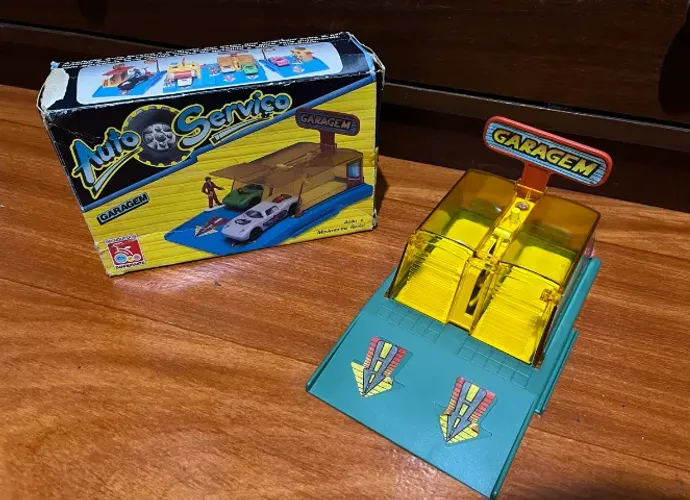 Auto Serviço Garagem - Brinquedos Bandeirantes, anos 90 - USADO - LEIA A DESCRIÇÃO