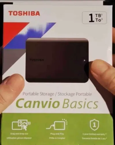 VENDO HD EXTERNO TOSHIBA CANVIO BASICS 1 TB NOVO
