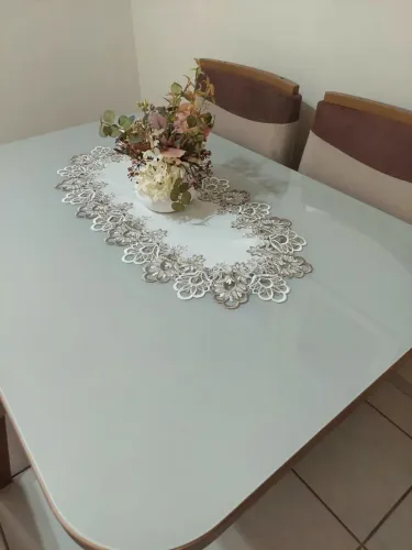 Mesa com 4 cadeiras