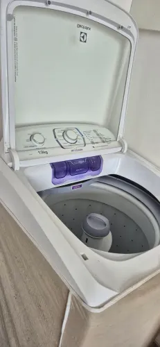 Vendo maquina de lavar roupa 13kg