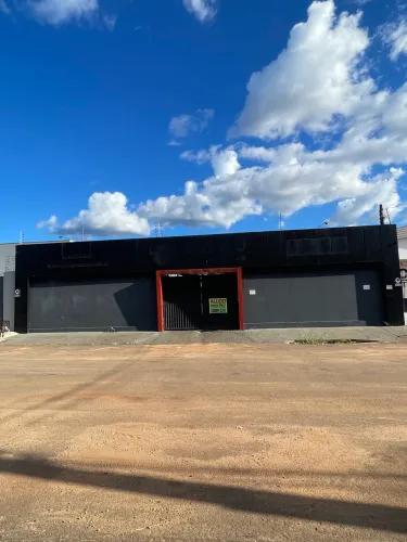 ALUGO GALPÃO COMERCIAL/INDUSTRIAL RUA PARALELA COM A JK