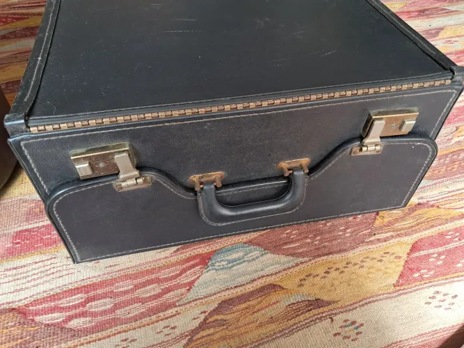 Maleta antiga preta 36x22cm