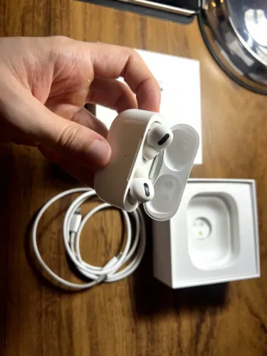 AirPods Pro Apple (1ª Geração) - Fone com Chiado (Ler Descrição)