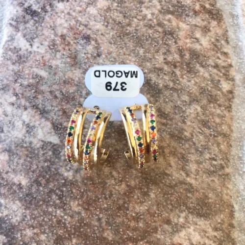 Brinco banhado a ouro 18k