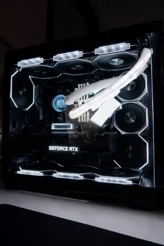 PC GAMER  5800X3D + RTX 3080 TI