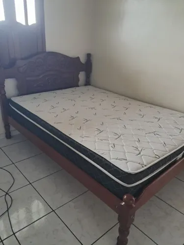 Cama casal madeira