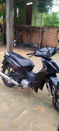 Vendo moto AZ R$13.000,00