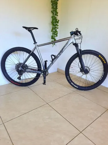 Bicicleta Aro 29 TSW YUKON BOOST SRAM GX 12V - Vendo ou Troco