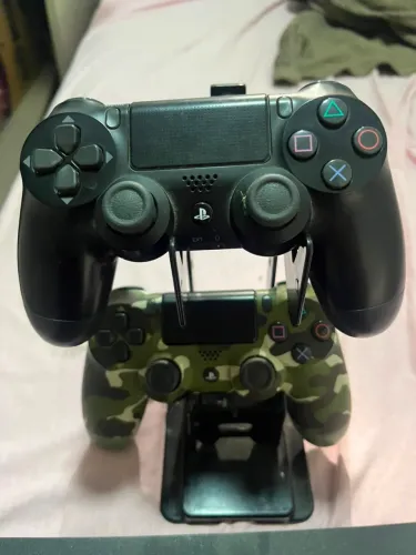 Ps4 slim 1tB