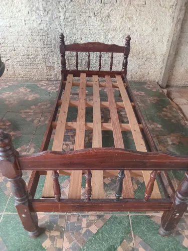 Cama de solteiro 