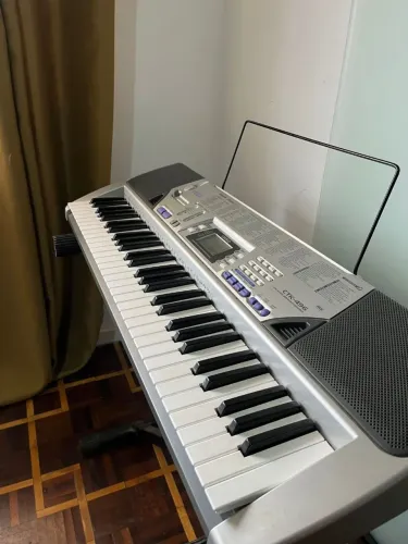 Teclado Cassio CTK 496