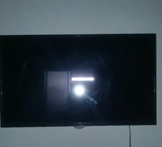 Vendo TV 32 polegadas smart