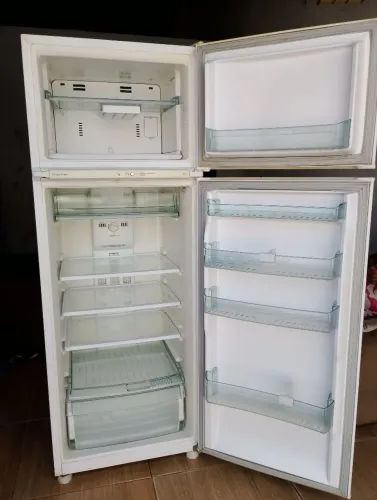 Vendo geladeira
