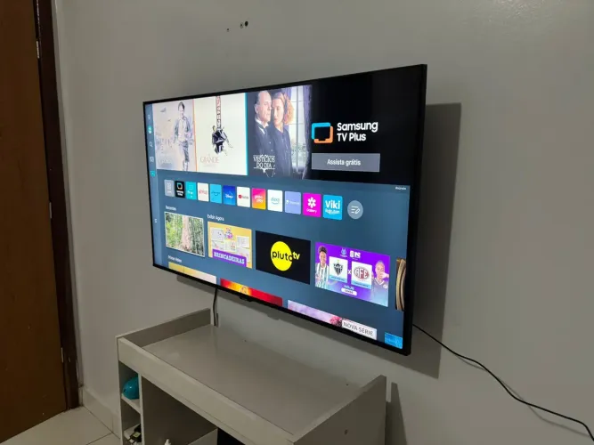 Smart tv 4k 46 polegadas Samsung cristal 