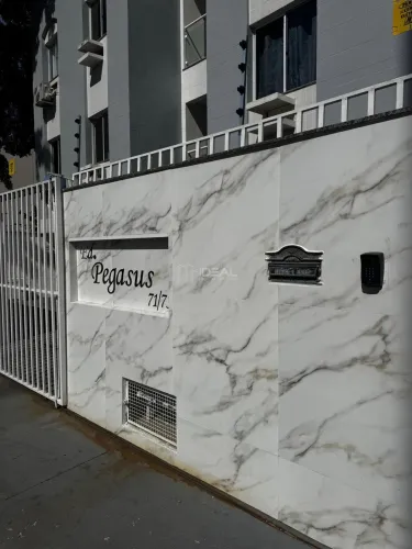Apartamento em Centro - Campos dos Goytacazes
