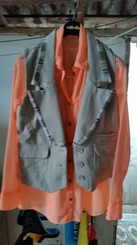 Conjunto Blusa e Colete da Everlest Novo