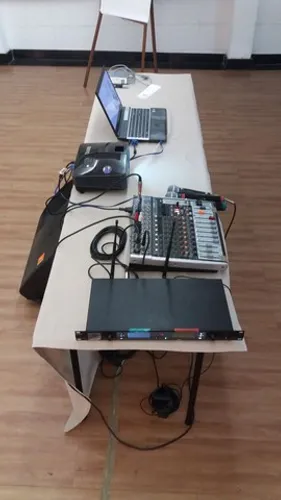 Para locação.caixa ativa jbl