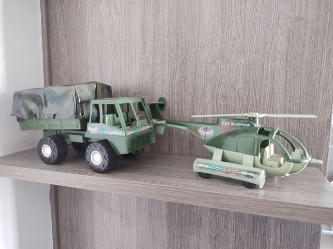 Coleção Brinquedos Militares por 40