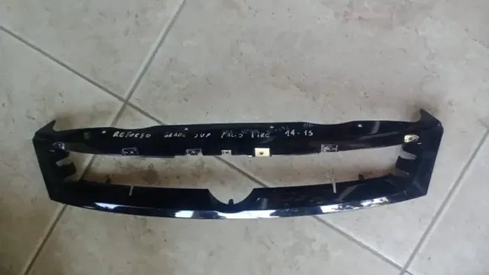 Moldura da Grade Fiat Palio 2014 2015 Pitbull