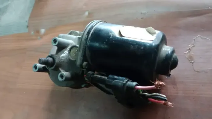 Motor limpador de para-brisa Corsa Wegon.