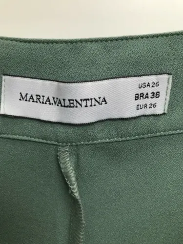 Calça alfaiataria Maria Valentina