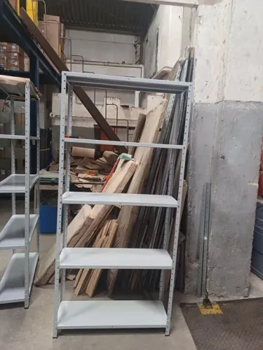 Estante de aço 0,30 cm 5 Bandejas.( Novas Nas caixas )