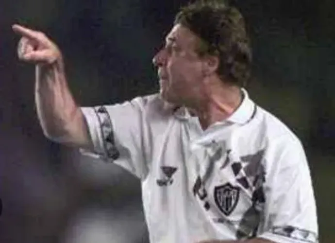 Camisa Comissão técnica Atlético Mineiro 1999 raridade de colecionador