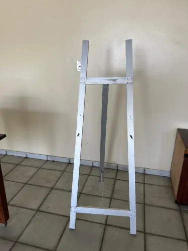 CAVALETE PARA QUADRO