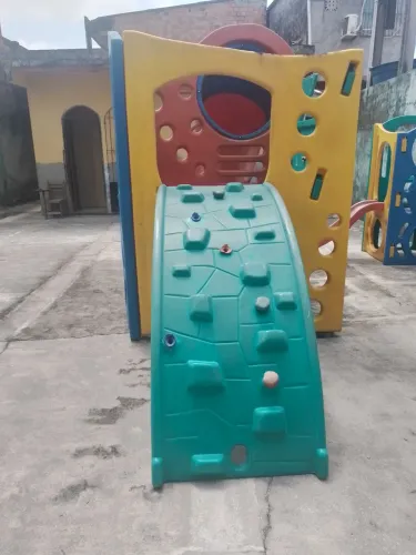 Parque Infantil Completo - Diversão Garantida!