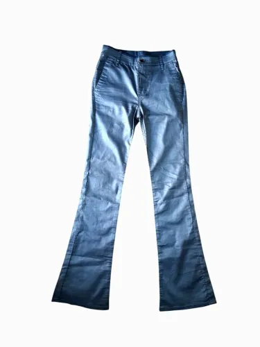 Calça flare azul metalizada Forum