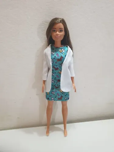 Vendo barbie veterinaria - leia o anúncio