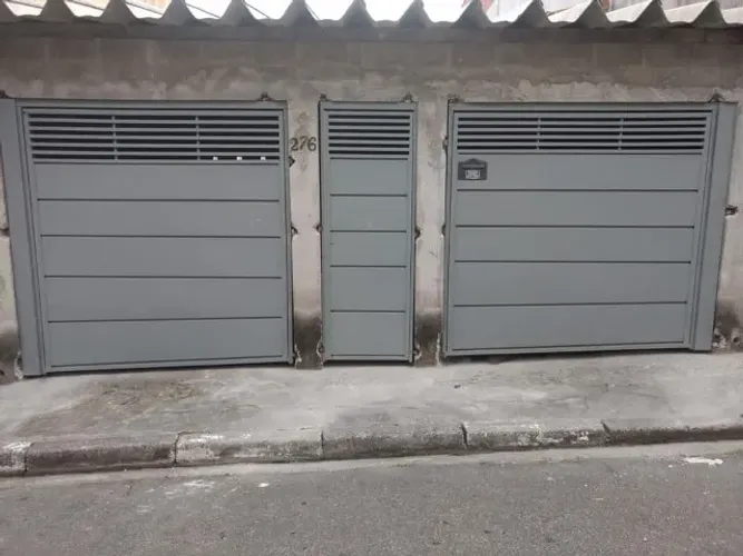 Portões Basculantes Galvanizados - Segurança e Estilo para sua Casa
