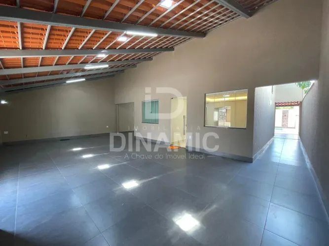 casa à venda no bairro Sítio Santa Lúcia, em Aparecida de Goiânia - GO.