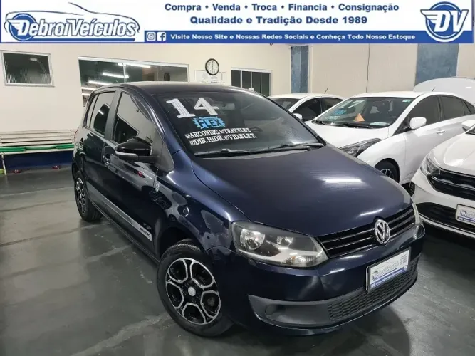 Volkswagen Fox Selecao 1.0 Total Flex 8V 5P 2014