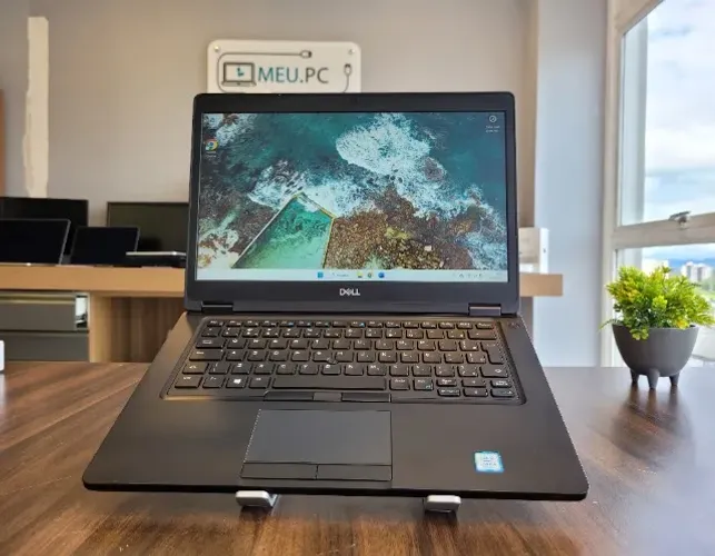 Notebook Dell Latitude 5490 | Core i5 | 8ª geração | 256GB SSD | 8GB DDR4 | 14"