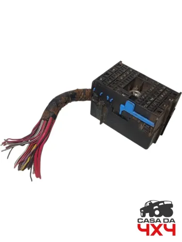 Plug conector caixa fusível s10 2012 2014 2016 2018 2022