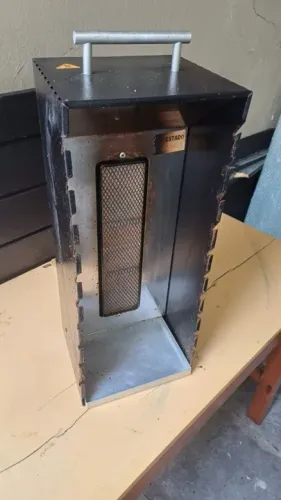 Churrasqueira para espetos a gás