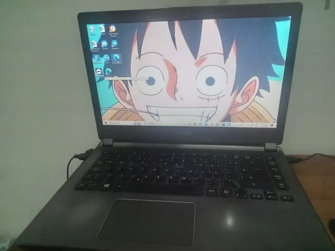 Notebook Acer com tela de 15.6 polegadas