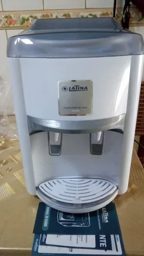 Purificador de água Latina. Novo.