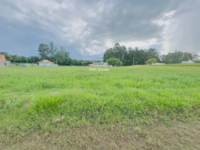 Terreno à venda no condomÍnio Ninho Verde 1 com 420m² de área