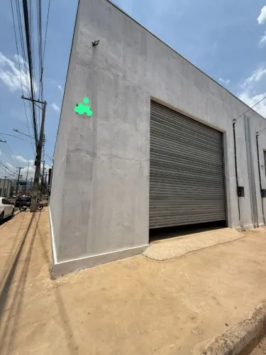 Aluga-se galpão bairro da paz