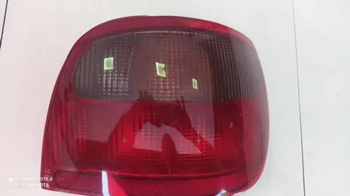 Lanterna Traseira Direita Volkswagen Pointer 1994 A 1998