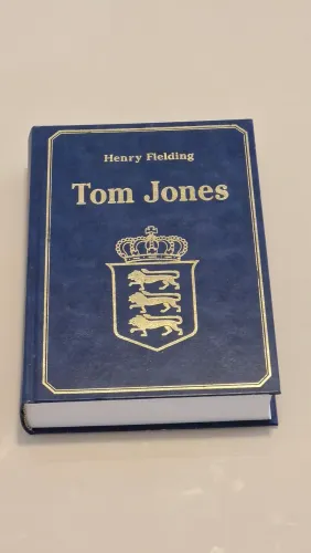 Livro "Tom Jones" de Henry Fielding - Edição Capa Dura