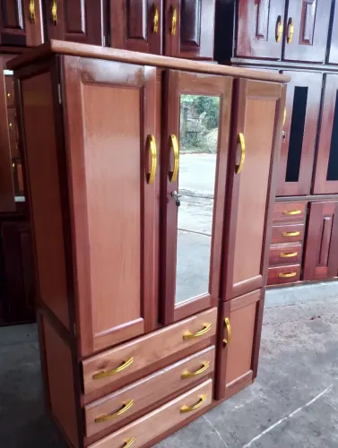 GUARDA ROUPA NOVO 3 PORTAS