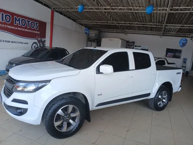 S10 LS 4x4 diesel ano 19 